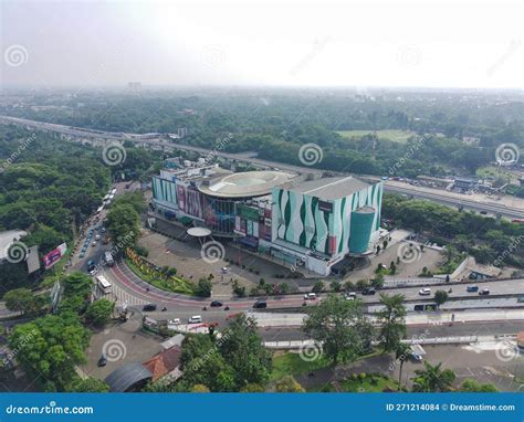 footage aerial view   shopping mall   crossroads editorial