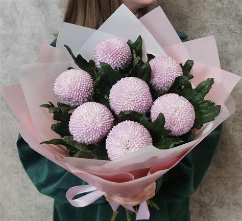 Купить букет из 7 одноголовых хризантем Момоко по доступной цене с ...