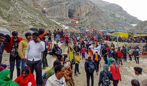 Amarnath Yatra टूटे अब तक के सारे रिकॉर्ड चार दिनों में 74 000 से अधिक श्रद्धालुओं ने किए बाबा