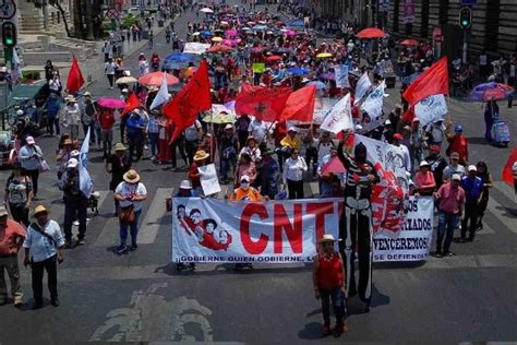 Cnte Se Planta En El Z Calo Indefinidamente Maestros Aseguran Que