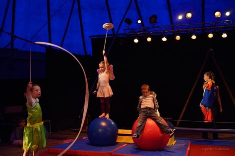 Stage De Cirque Parents Enfants MJC Fontaines Saint Martin