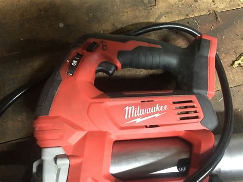 Milwaukee M Gg V Akumulatorowa Smarownica Sochocin Kup Teraz