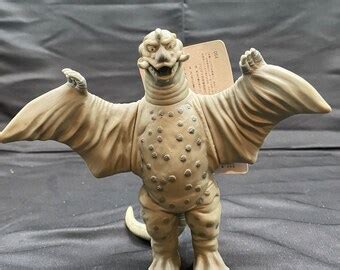 NEW W tagbandai Ultraman Ultra Monster kaijū Dada Soft Vinyl Figure