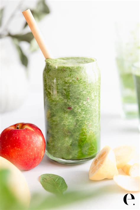 Apple Smoothie With Spinach Recipe