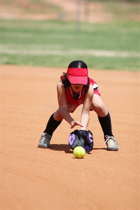 Girl Playing Softball Stock Image Image Of Competition 9261209