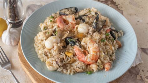 Risotto Ai Frutti Di Mare La Ricetta Del Primo Di Pesce Raffinato E