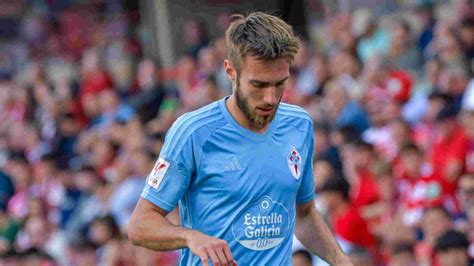 Mingueza tentado para salir del Celta Claudio Giráldez tiembla