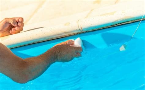 C Mo Limpiar Las Manchas De Una Piscina Y Del Liner En Etapas