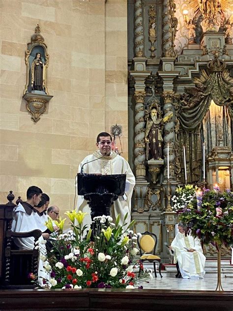 Frades Junioristas Celebram A Renova O Dos Votos Na Ordem Do Carmo