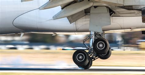 El Tren De Aterrizaje De Los Aviones One Air