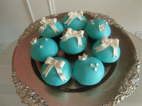 Tiffany Inspired Fondant Cupcakes Fondant Cupcakes Fancy Cookies Tiffany Theme