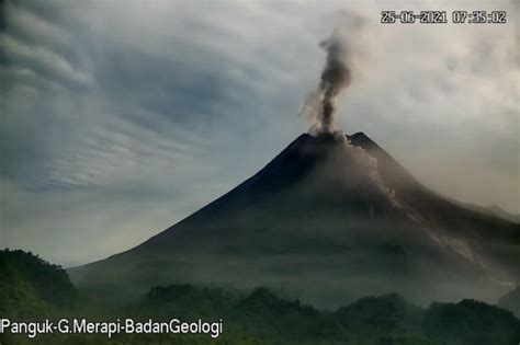 Kubah Lava Merapi Baru Terisi Juta Dari Juta Meter Kubik Volumenya