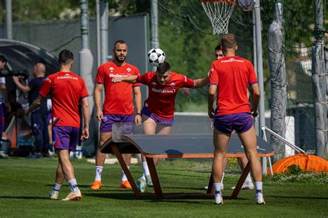 Fiorentina Subito A Lavoro Dopo Il Ko In Coppa Si Pensa Alla Sfida Con