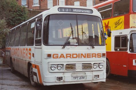 Gardiners Former United Leyland Leopard Willowbrook Tp Flickr