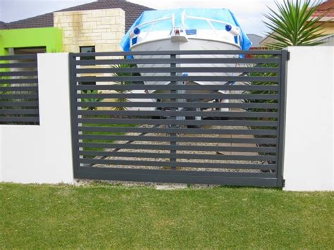 Slat Gallery Fence Spot Excellence In Fencing