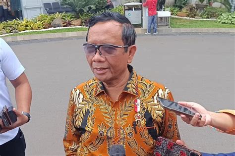 Mahfud Md Sebut Aturan Batas Usia Capres Cawapres Open Legal Policy