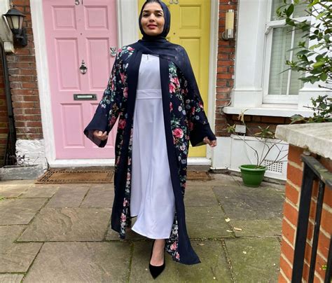 How To Wear A Slip Dress Hijab Under Tec