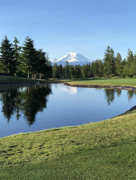 I was a greenskeeper at a golf course in Wa and I caught this beauty from the 9th whole green ...