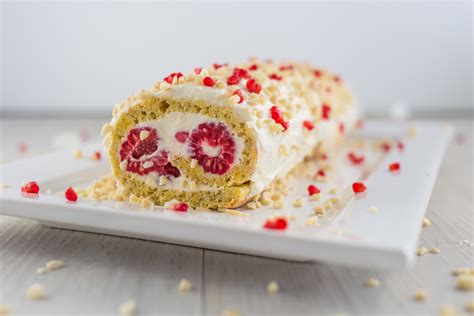 Biskuitroulade Mit Himbeeren