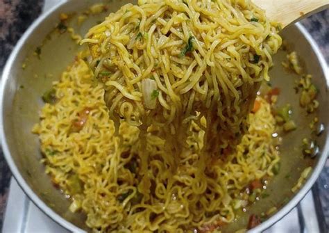 Veg Schezwan Maggi 📌 Recipe By Udbhav Rai Cookpad