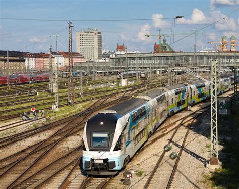 WB 973 nach Wien Westbahnhof am 21 08 2022 in München Hbf Bahnbilder de