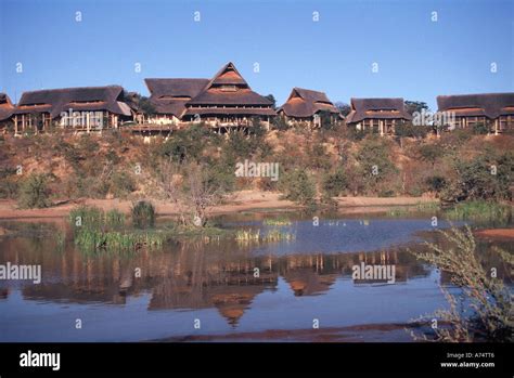 Victoria Falls Safari Lodge Hi Res Stock Photography And Images Alamy