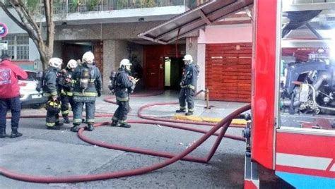 Incendio En Un Departamento De Caballito Hay Cuatro Personas Afectadas Por Inhalación De Humo