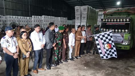 Joune Ganda Gelar Pelepasan Distribusi Logistik Pemilihan Umum