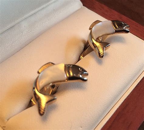 Original Vintage Swank Mother Of Pearl Fish Cufflinks Gem