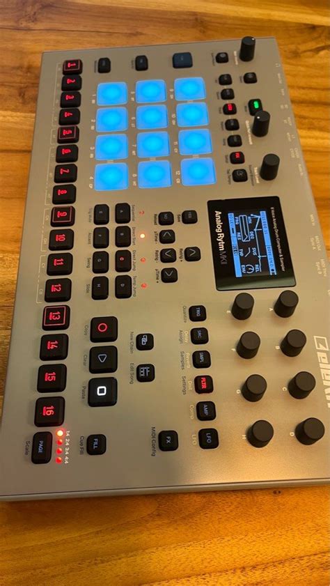 Elektron Analog Rytm MK2 Analog Drum Machine Sampler Performance