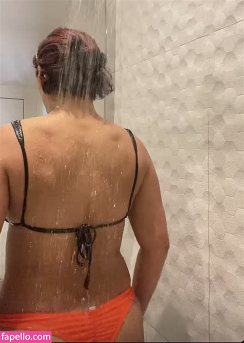 Saira Khan Iamsairakhan Sairasbum Nude Leaked Photo 54 Fapello