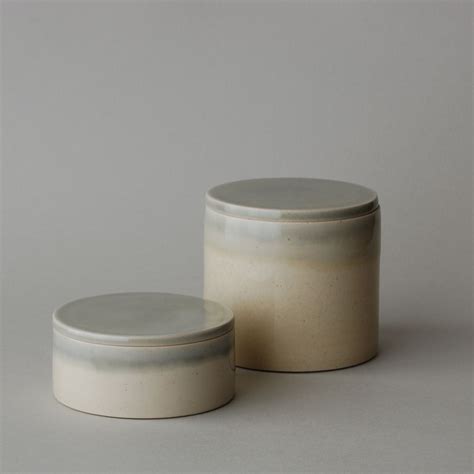 Pottery jars, Pottery, Jar lids