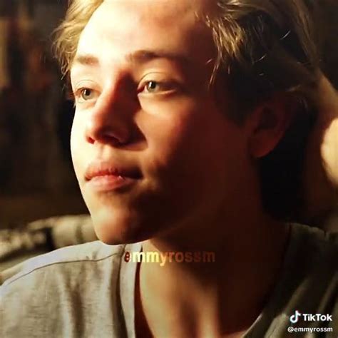 Pin By Allaaaa 🎧 🍃🌱 On Romance Aesthetic 🌹♥️ [video] In 2024 Carl Gallagher Carl Shameless