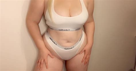 Curvy Gals Can Wear Calvins Too Scrolller