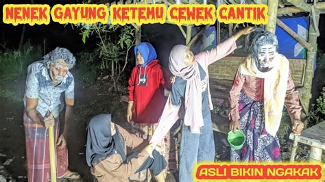 Prank Nenek Gayung Super Lucu Auto Lari Kocar Kacir Bikin Ngakak