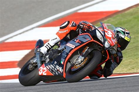 Aprilia In SBK Con Savadori