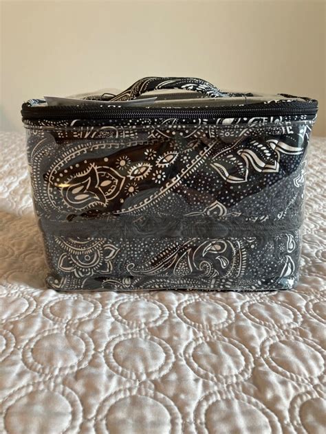 Vera Bradley 4 Piece Cosmetic Organizer Lisbon Medallion Set Case