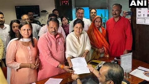 Delhi Bjp Decides To Contest Mcd Mayor Poll Fields Councillor Shikha Rai Delhi News Times