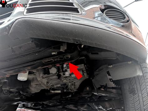 Ford Focus Coolant Reservoir Replacement