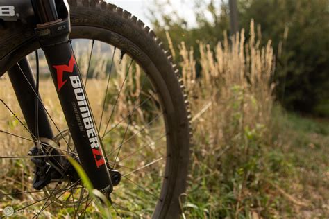 Marzocchi Bomber Z1 Mountain Bike Fork Review Singletracks Mountain