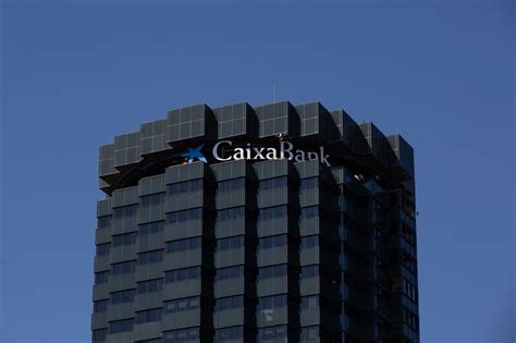 Caixabank Extiende Su Red De Oficinas M Viles A M S De Municipios