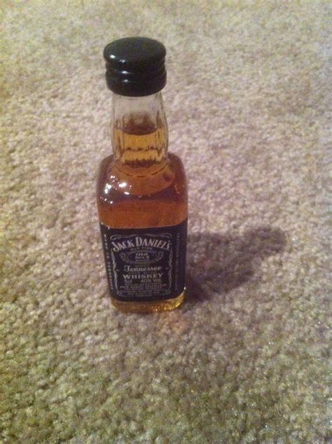 Jd Single Shot Bottle Jack Daniels Whiskey Hot Sauce Bottles Bourbon