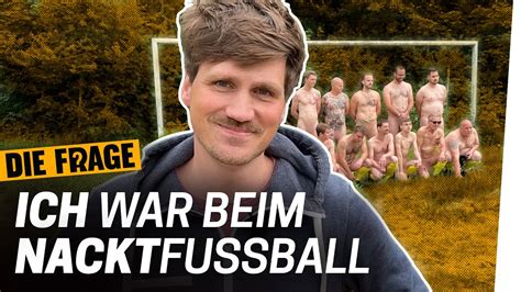 Gegen Fußball WM in Katar Wir spielen nackt Fußball I Wie nackt