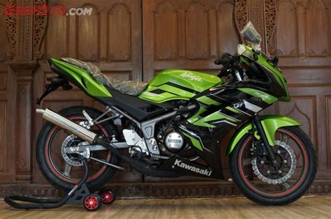 Seken Keren Kawasaki Ninja 150 RR Motor Sport Fairing 2 Tak Incaran