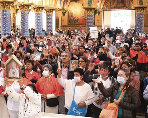 Col Mbia No Dia De Outubro A Igreja De Nossa Senhora De F Tima Em