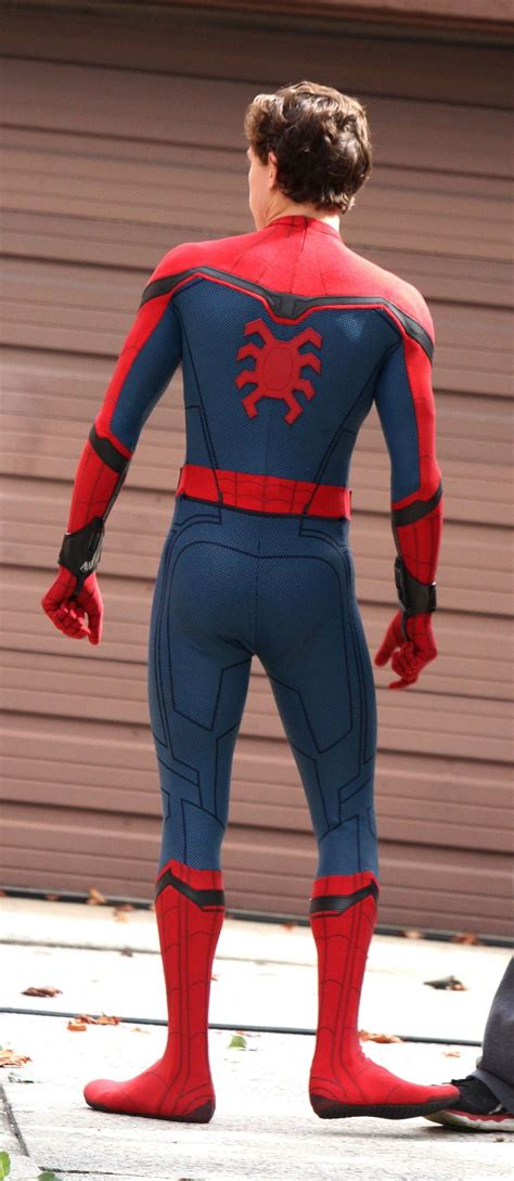 Pin By Keegan On Tom Holland New Spiderman Spiderman Homecoming Suit Spiderman Suits