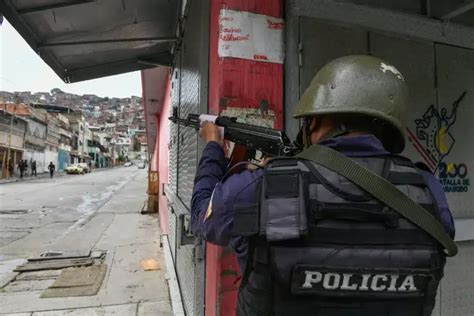 Confrontos Entre Gangues E Policiais Fizeram Mortos Em Caracas Mmo