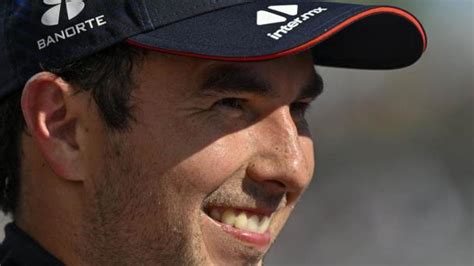 Señalan diferencia entre Checo y Verstappen