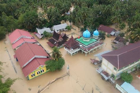 Bnpb Kerugian Akibat Bencana Hidrometeorologi Capai Rp31 5 Triliun