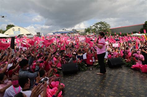 Rappler On Twitter Look Scenes From Presidential Candidate Vp Leni